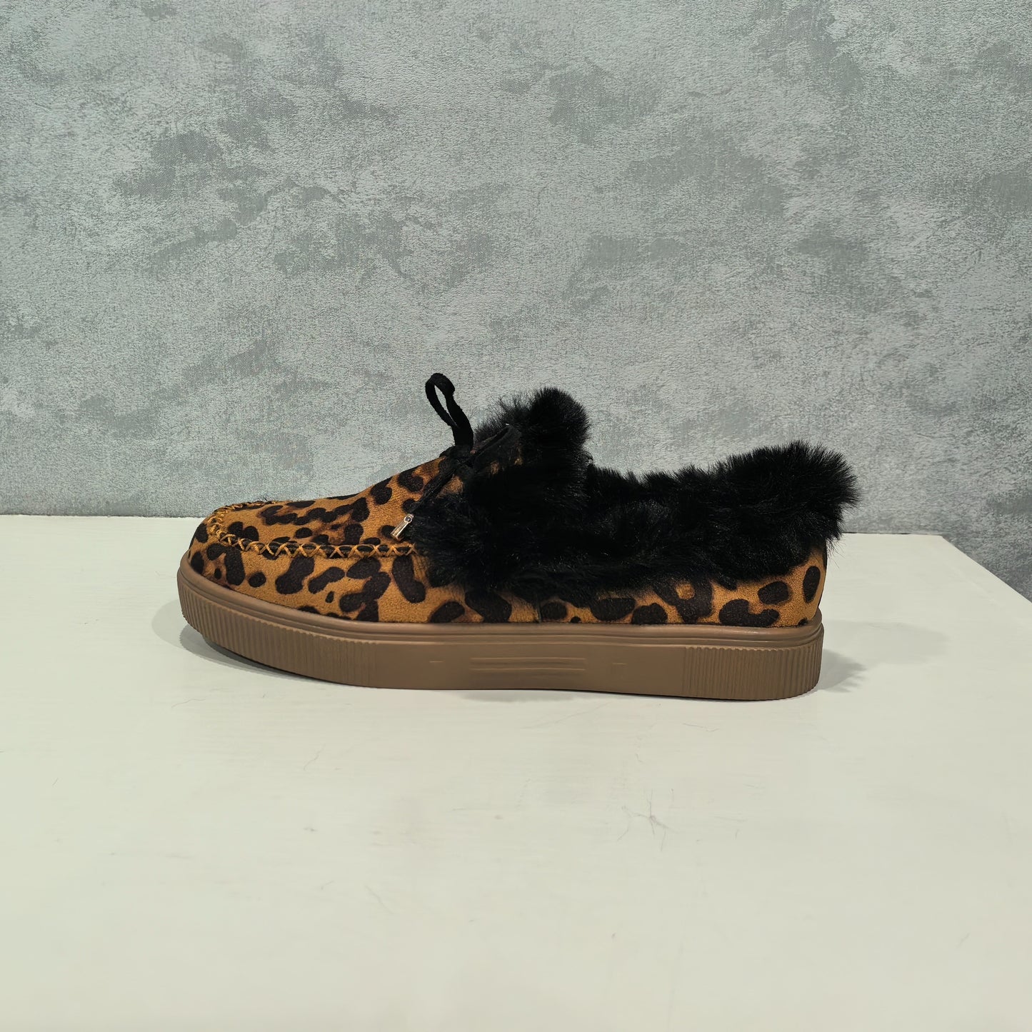 1PC Fleece Lined Snow Boots for Women, Short Flat and Warm Winter Boots with Smooth Color Laces