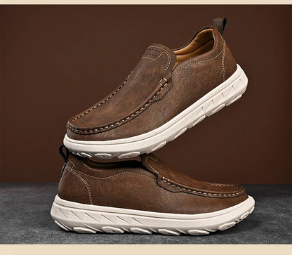 New Leather Men's Loafers Luxury Men Casual Shoes Fashion Lightweight Driving Shoes Breathable Men's Shoes Handmade Flat Shoes