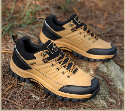 New Leather Men Shoes Outdoors Non-Slip Men's Hiking Shoes Lace-Up Waterproof Men Sneakers Fashion Comfortable Walking Shoes