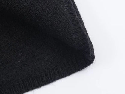 2025 Winter New Women's Sweet and Alluring Fashion V-neck Lace-trimmed Loose Long-sleeved Knit Sweater