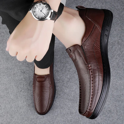 Italian High-quality Men's Genuine Leather Shoes Fashionable Loafers Men's Work Business Shoes Interview Formal Shoes