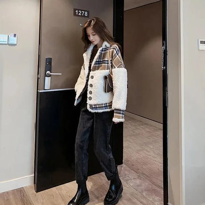 Cold Winter Coat Womens 2025 Coats Fur Jackets Tweed Clothing Heavy Clothes Plaid Outerwear Very Warm Jacket Woman Trend Fleece