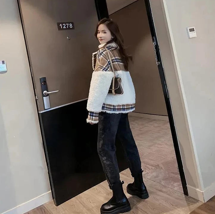 Cold Winter Coat Womens 2025 Coats Fur Jackets Tweed Clothing Heavy Clothes Plaid Outerwear Very Warm Jacket Woman Trend Fleece