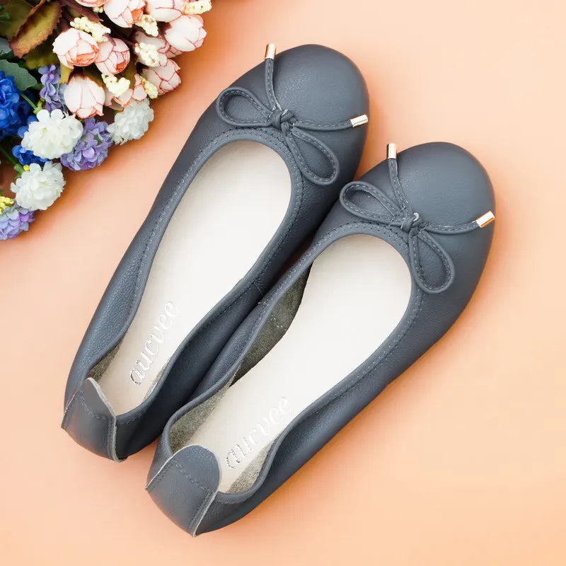 2024 Women Leather Breathable Ladies Comfortable Ballet Flats Driving Shoe Fashion Slip on Shallow Loafers Office Flat Boat Shoe