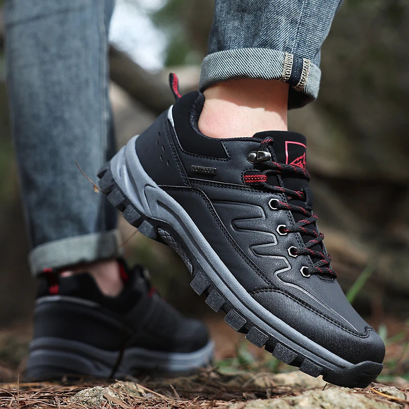 New Leather Men Shoes Outdoors Non-Slip Men's Hiking Shoes Lace-Up Waterproof Men Sneakers Fashion Comfortable Walking Shoes