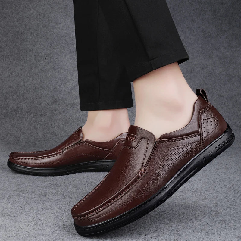 Italian High-quality Men's Genuine Leather Shoes Fashionable Loafers Men's Work Business Shoes Interview Formal Shoes