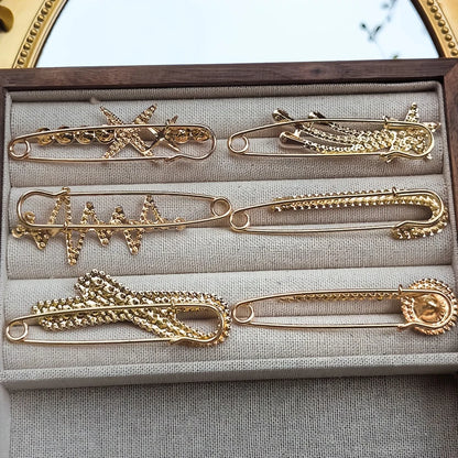 10 elegant brooch accessories, multi-functional scarf and belt clip, suitable for women's suits to add unique charm