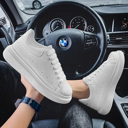 White Leather Men Casual Shoes Platform Outdoor Mens Walking Running Sneakers Breathable Board Shoes Women Tennis Sport Shoes