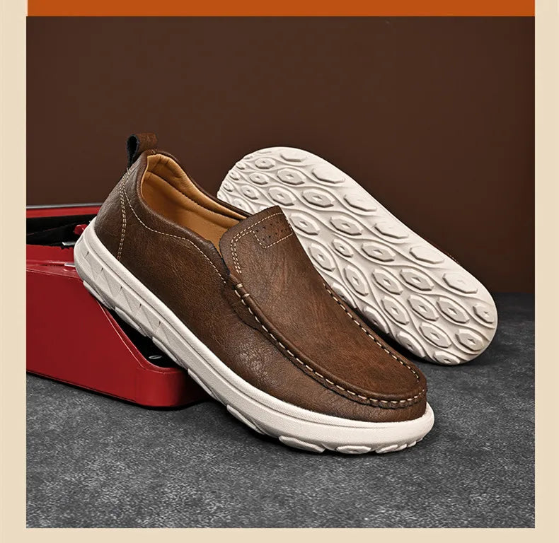 New Leather Men's Loafers Luxury Men Casual Shoes Fashion Lightweight Driving Shoes Breathable Men's Shoes Handmade Flat Shoes