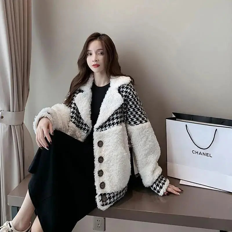 Cold Winter Coat Womens 2025 Coats Fur Jackets Tweed Clothing Heavy Clothes Plaid Outerwear Very Warm Jacket Woman Trend Fleece