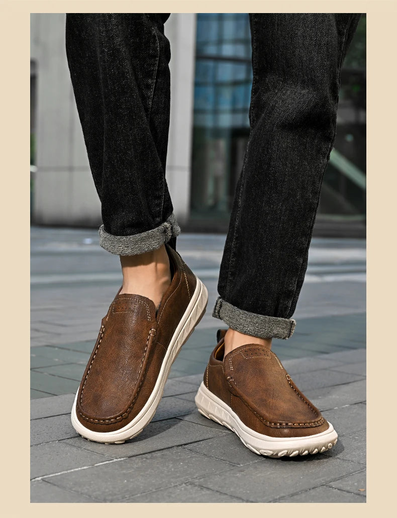 New Leather Men's Loafers Luxury Men Casual Shoes Fashion Lightweight Driving Shoes Breathable Men's Shoes Handmade Flat Shoes