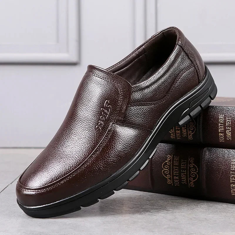 Genuine Leather Men Casual Shoes Luxury British Business Men Shoes Fashion Round Toe Lace Up Autumn Winter Old Man's Footwear