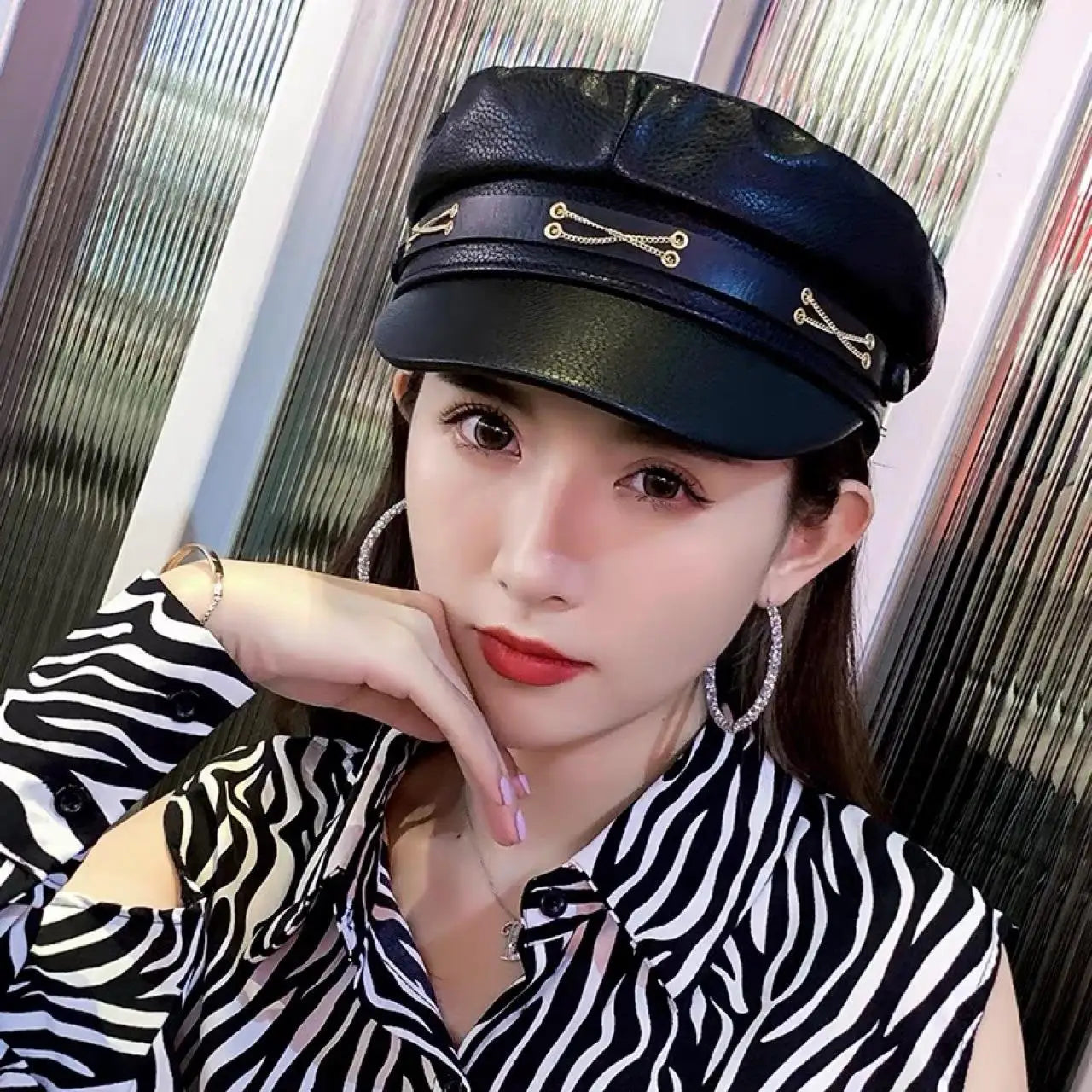 New Women's PU Leather Beret Hat Vintage England Flat Top Newsboy Caps Outdoor Casual Visor Black Artist Fashion Painter Hat