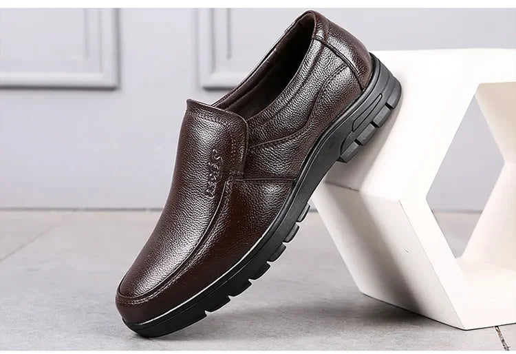 Genuine Leather Men Casual Shoes Luxury British Business Men Shoes Fashion Round Toe Lace Up Autumn Winter Old Man's Footwear
