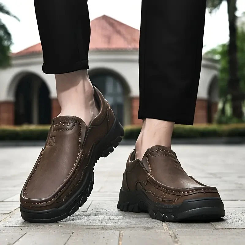 Handmade Leather Men Shoes Casual Outdoor Slip On Loafers Men Leather Shoes Flats Moccasins Walking Shoes Non-Slip Dropshipping