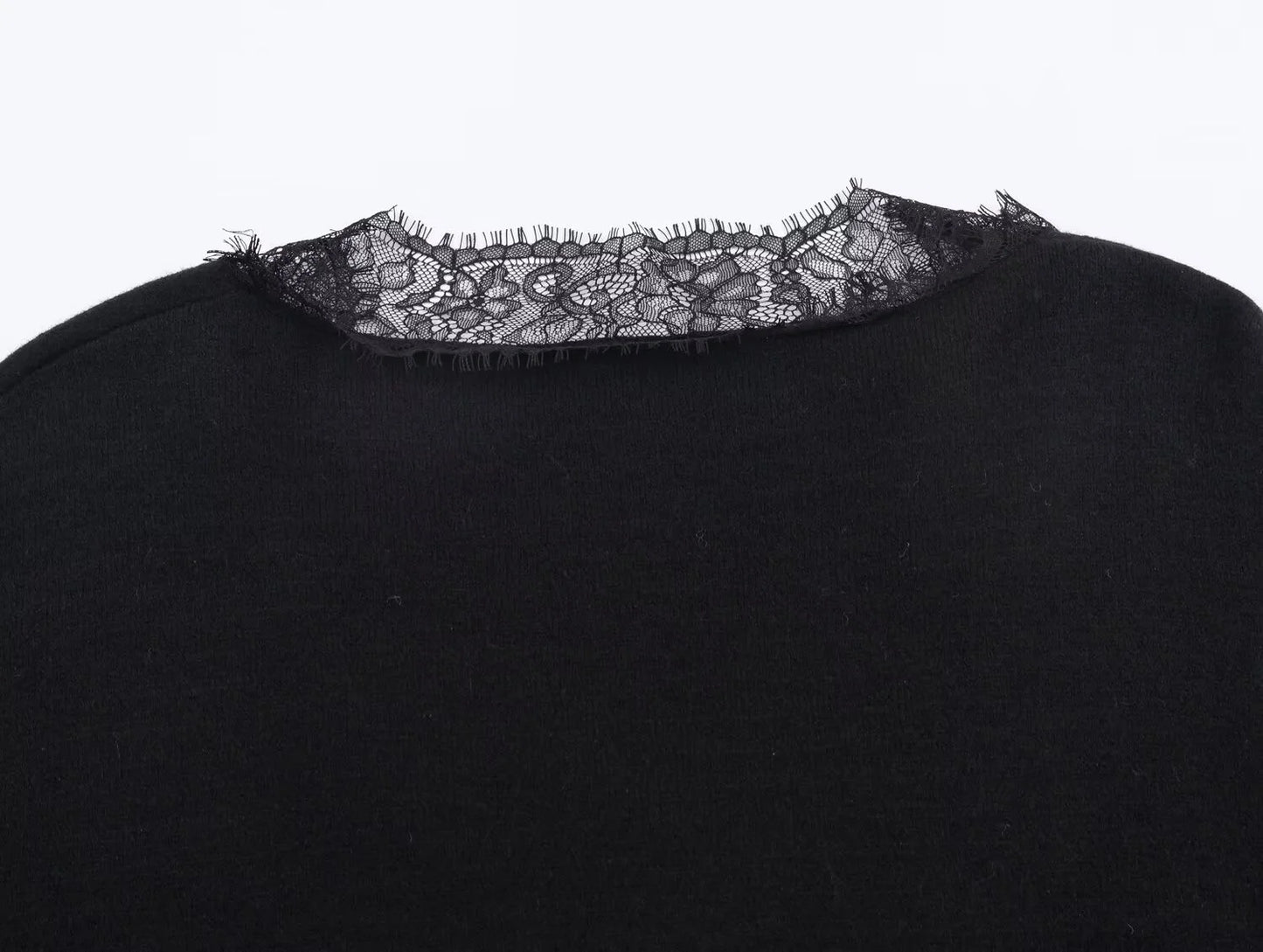 2025 Winter New Women's Sweet and Alluring Fashion V-neck Lace-trimmed Loose Long-sleeved Knit Sweater