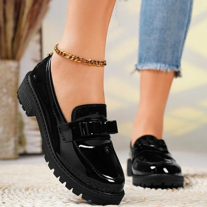 Luxury European and American Leather Shoes 2024 Autumn New Outdoor Leisure Fashion Lacquer Retro Versatile Women's Shoes Loafers