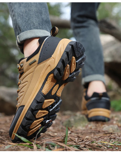 New Leather Men Shoes Outdoors Non-Slip Men's Hiking Shoes Lace-Up Waterproof Men Sneakers Fashion Comfortable Walking Shoes