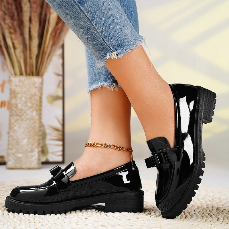 Luxury European and American Leather Shoes 2024 Autumn New Outdoor Leisure Fashion Lacquer Retro Versatile Women's Shoes Loafers