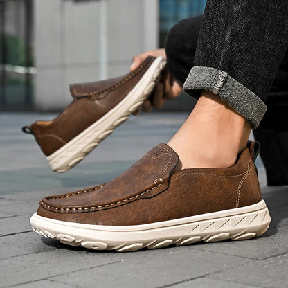 New Leather Men's Loafers Luxury Men Casual Shoes Fashion Lightweight Driving Shoes Breathable Men's Shoes Handmade Flat Shoes