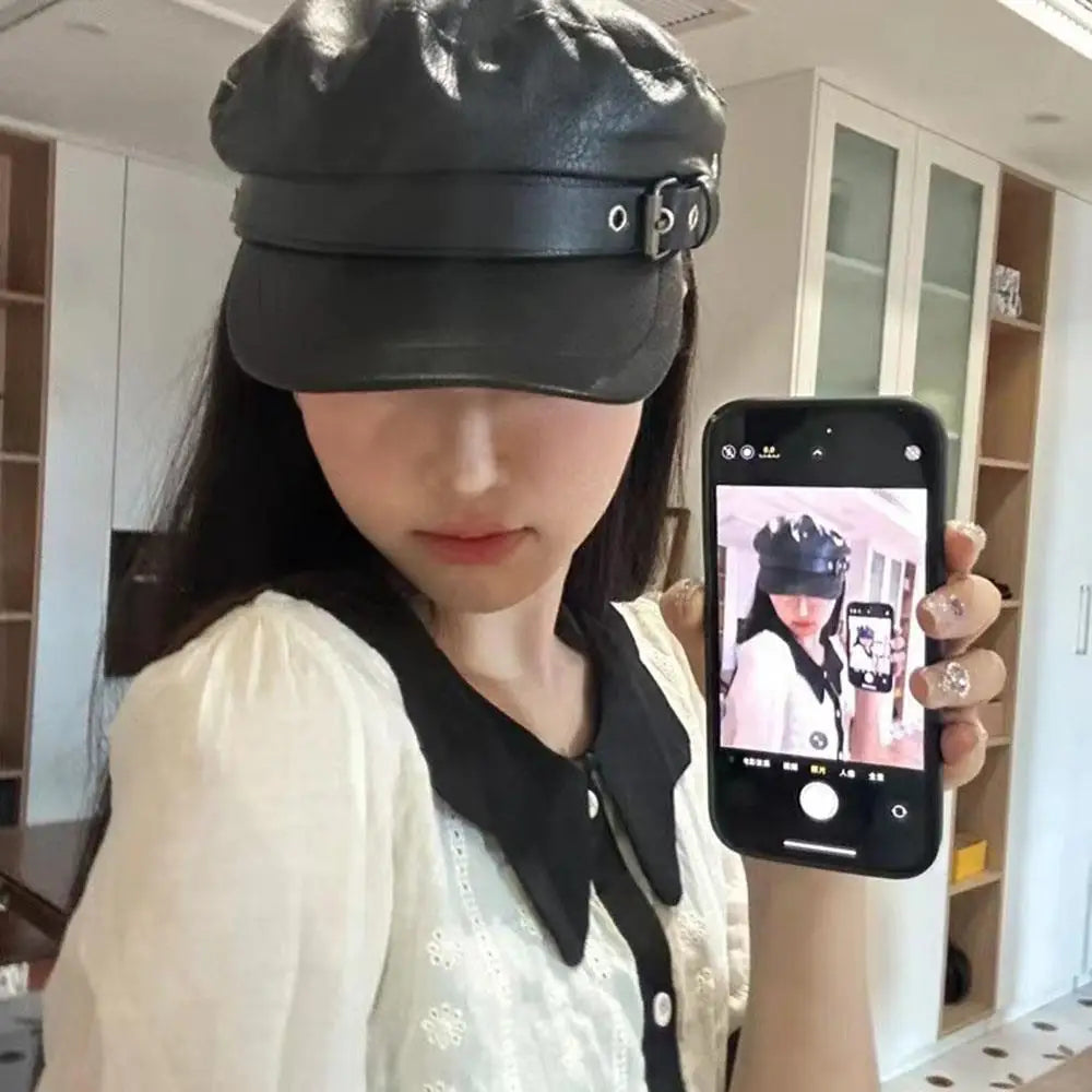 New Women's PU Leather Beret Hat Vintage England Flat Top Newsboy Caps Outdoor Casual Visor Black Artist Fashion Painter Hat