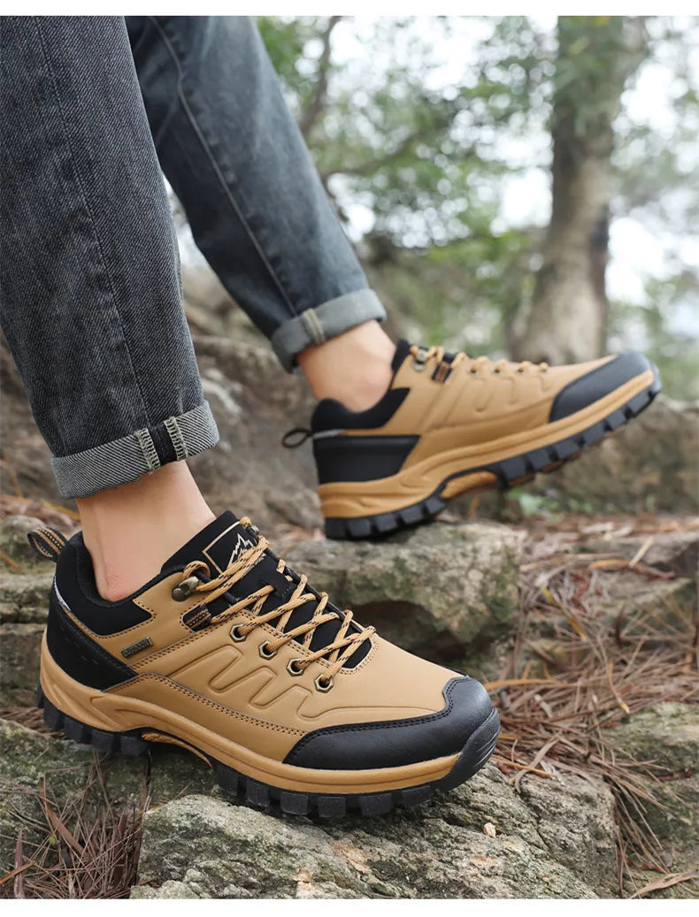 New Leather Men Shoes Outdoors Non-Slip Men's Hiking Shoes Lace-Up Waterproof Men Sneakers Fashion Comfortable Walking Shoes