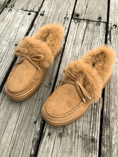 Cozy Fluffy Boots for Women - Soft Platform, Thermal Lining, Round Toe, Non-slip Sole, Warm and Comfortable Winter Boots with Soft Sole for Snowy Days - Perfect for Cold Weather