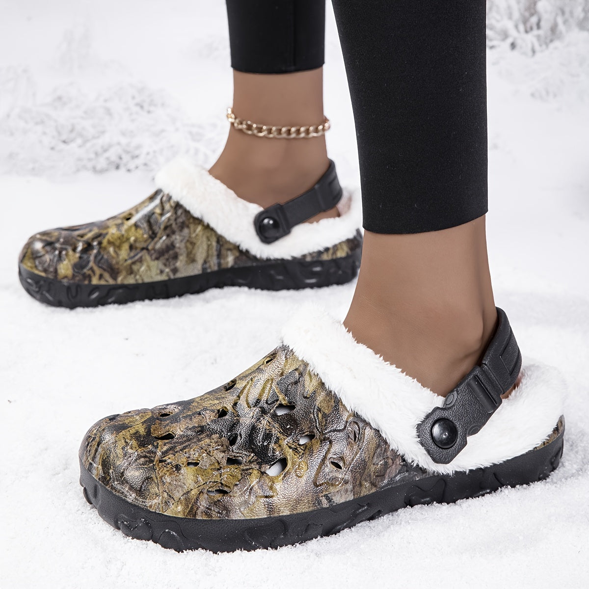 Stylish Winter Women's Camouflage Clogs with Cozy Fur Lining - Lightweight, Thick Sole EVA Casual Shoes, Easy to Clean, Perfect for Cold Weather, Winter Boots
