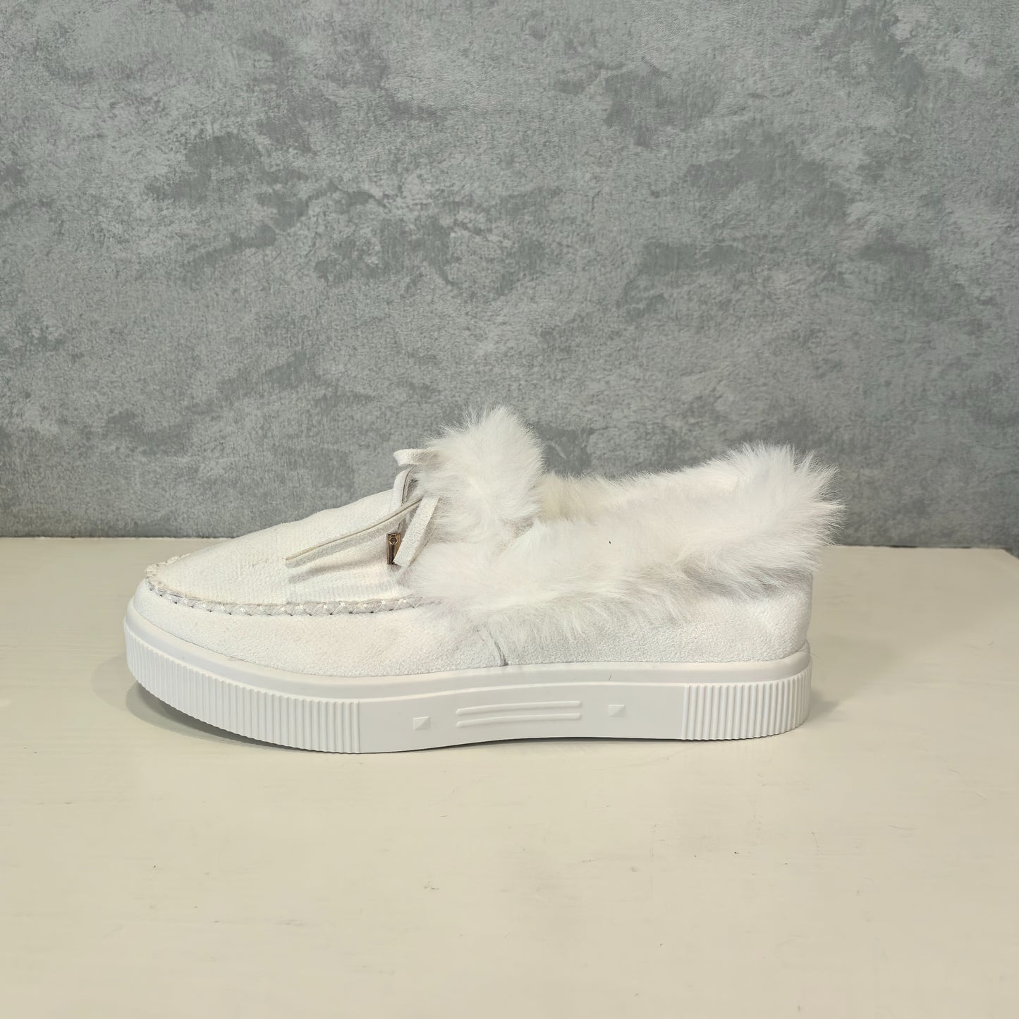 1PC Fleece Lined Snow Boots for Women, Short Flat and Warm Winter Boots with Smooth Color Laces