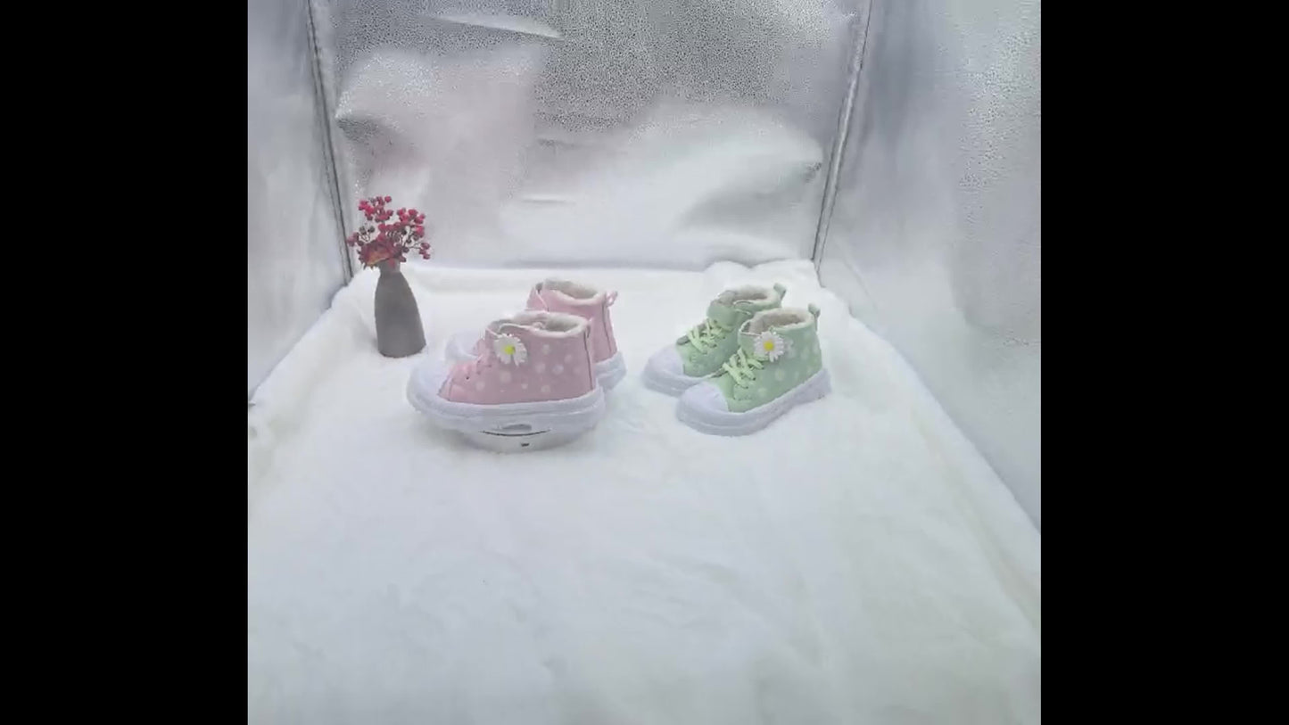 Cozy & Cute Girls' Winter Boots - Waterproof, Non-Slip, Warm Fleece Lining with Hook-and-loop Fastener Closure for Youngsters & Youngsters